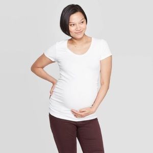 Ingrid & Isabel Short Sleeve Scoop Maternity T-Shirt